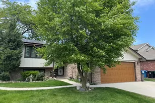 7432 Beloit Ave, Bridgeview, IL 60455 - Photo 1