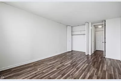 655 W Irving Park Road #4008, Chicago, IL 60613 - Photo 8
