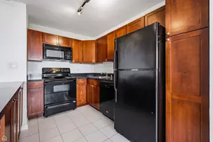 655 W Irving Park Rd, Chicago, IL 60613 - Photo 4