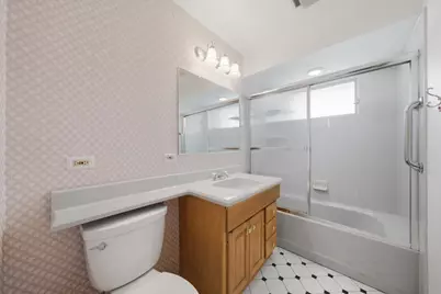 15W425 Victory Parkway, Elmhurst, IL 60126 - Photo 6