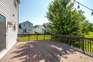 2382 N Quaker Hollow Ln, Round Lake Beach, IL 60073 - Photo 24
