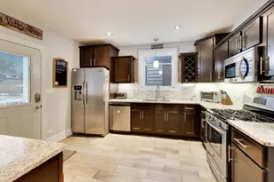 7937 W Elmgrove Dr, Elmwood Park, IL 60707 - Photo 10