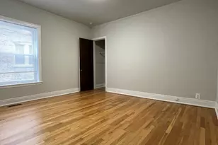 1955 W Sunnyside Ave, Chicago, IL 60640 - Photo 8