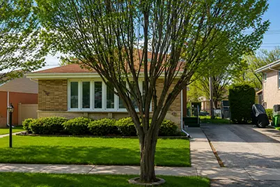 4639 Howard Street, Skokie, IL 60076 - Photo 1