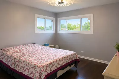 4639 Howard Street, Skokie, IL 60076 - Photo 8
