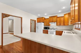 406 E Knights Rd, Sandwich, IL 60548 - Photo 10