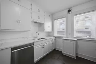 212 N Marion St, Oak Park, IL 60302 - Photo 14