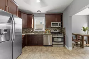 8019 46th St, Lyons, IL 60534 - Photo 10