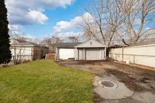 1908 S 23rd Ave, Maywood, IL 60153 - Photo 30
