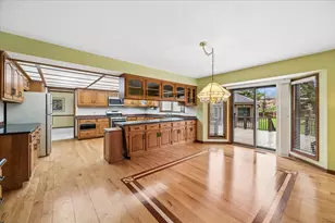 6037 Dunham Rd, Downers Grove, IL 60516 - Photo 16