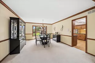 6037 Dunham Rd, Downers Grove, IL 60516 - Photo 12