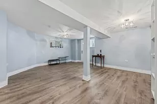327 S Richmond St, Chicago, IL 60612 - Photo 2