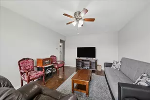 5026 N Michigan Ave, Schiller Park, IL 60176 - Photo 2