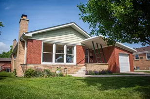 5065 Lamb Dr, Oak Lawn, IL 60453 - Photo 1