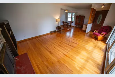 5065 Lamb Drive, Oak Lawn, IL 60453 - Photo 2