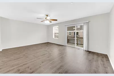 911 Charlton Lane, Naperville, IL 60563 - Photo 2