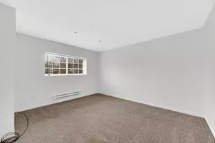 911 Charlton Ln, Naperville, IL 60563 - Photo 14