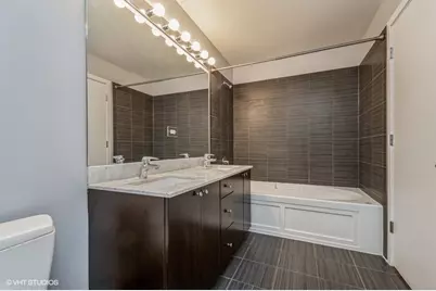 235 W Van Buren Street #3411, Chicago, IL 60607 - Photo 18