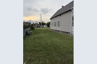 13228 S Houston Avenue, Chicago, IL 60633 - Photo 2