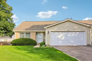 664 Claridge Cir, Hoffman Estates, IL 60169 - Photo 1