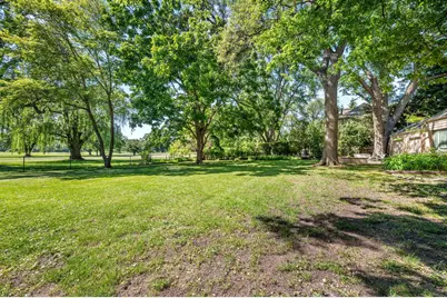 1360 Sunview Lane, Winnetka, IL 60093 - Photo 4