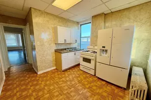 743 E 69th Pl, Chicago, IL 60637 - Photo 10