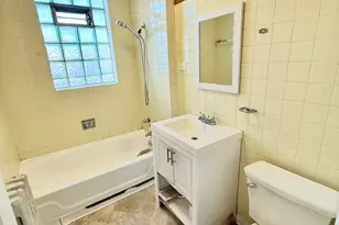743 E 69th Pl, Chicago, IL 60637 - Photo 8