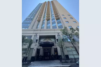 111 W Maple Street #1501, Chicago, IL 60610 - Photo 2