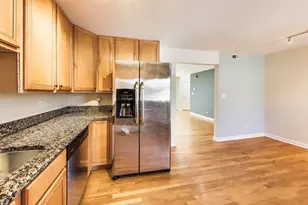 717 Seward St, Evanston, IL 60202 - Photo 8
