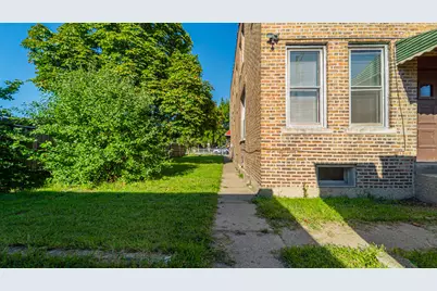 13351 S Baltimore Avenue, Chicago, IL 60633 - Photo 8