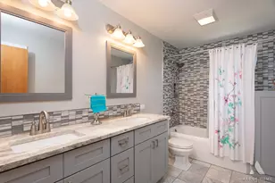 8140 W 91st St, Hickory Hills, IL 60457 - Photo 20