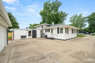 1602 Avalon Ave, Joliet, IL 60435 - Photo 16