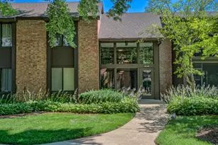 740 Saint Andrews Ln, Crystal Lake, IL 60014 - Photo 1
