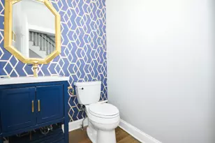 2043 W St Paul Ave, Chicago, IL 60647 - Photo 14