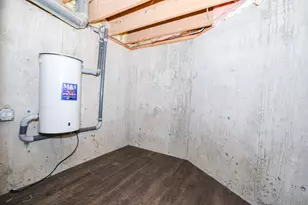 2043 W St Paul Ave, Chicago, IL 60647 - Photo 44