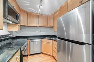 777 N Michigan Ave, Chicago, IL 60611 - Photo 12
