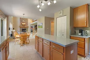 1189 Kevington Dr, Antioch, IL 60002 - Photo 6