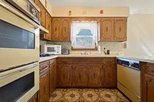 11607 S Ave J, Chicago, IL 60617 - Photo 12