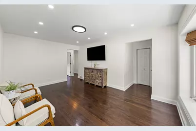 11416 S Sawyer Avenue, Chicago, IL 60655 - Photo 4