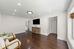 11416 S Sawyer Ave, Chicago, IL 60655 - Photo 4