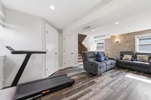 7046 W 72nd Pl, Chicago, IL 60638 - Photo 22