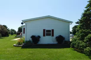 746 Mallard Cir, Sandwich, IL 60548 - Photo 20