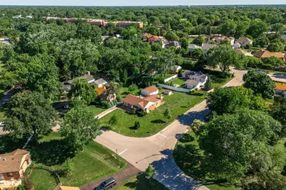 600 W Bob O Link Road, Mount Prospect, IL 60056 - Photo 32