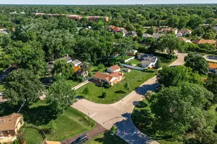 600 W Bob O Link Rd, Mount Prospect, IL 60056 - Photo 32
