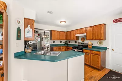 506 Bede Circle, North Aurora, IL 60542 - Photo 8