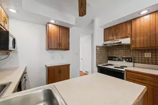 705 Dover Pl, Champaign, IL 61820 - Photo 16