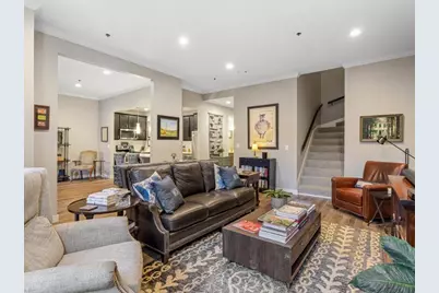 1730 N Clark Street #101, Chicago, IL 60614 - Photo 8