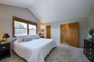 102 Juniper Dr, North Aurora, IL 60542 - Photo 18