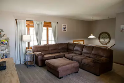 1015 Suncrest Drive, Fulton, IL 61252 - Photo 2