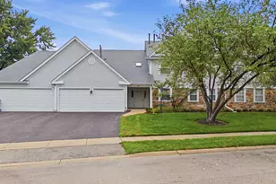 66 Beechmont Ct, Schaumburg, IL 60193 - Photo 4
